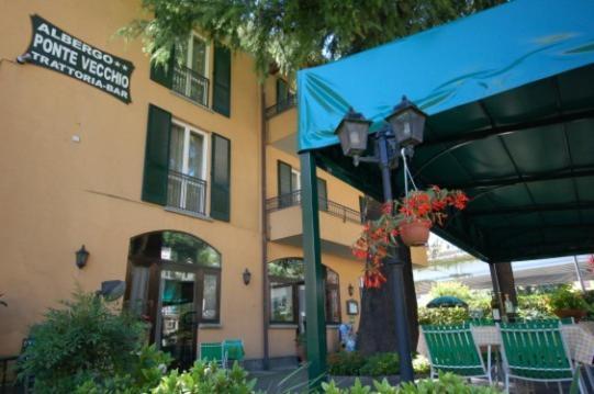 Albergo Ponte Vecchio チェルノッビオ エクステリア 写真
